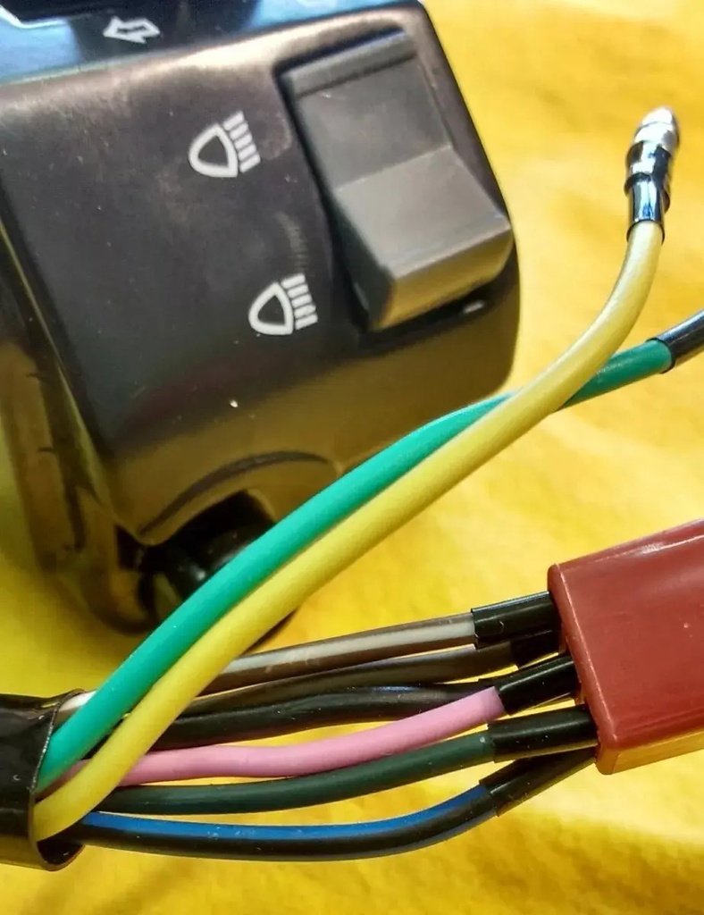 Comando Luces   Izquierdo  Yamaha Crypton Neo 