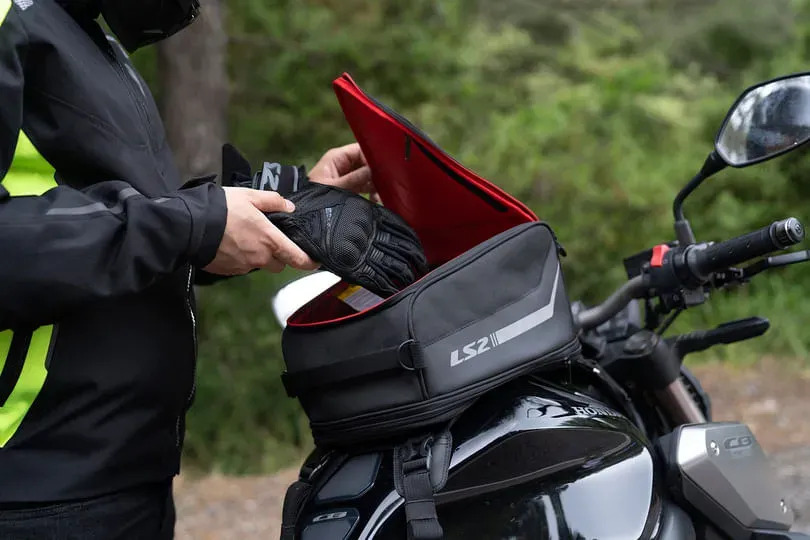 Bolso Tanque Moto Ls2 Freedom 13l Expandible Impermeable Rpm Negro
