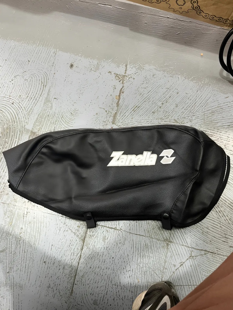 Funda Cubre Tanque de Cuerina Zanella HJ 125